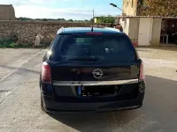 Usata Opel Astra 101 CV (74 kW) 2007 Nero Station wagon