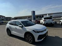 Usata VW Tiguan R-line 150 CV (110 kW) 2024 Grigio urano (gratuito) SUV