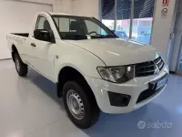 Usata Mitsubishi L200 136 CV (100 kW) 2011 Bianco Pick-up