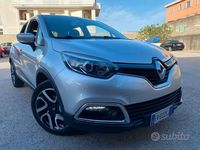 Käytetty Renault Captur 90 HP (66 kW) 2014 Harmaa Katumaasturi