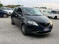 Usata Lancia Ypsilon 69 CV (50 kW) 2016 Nero Utilitaria