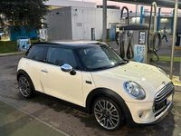 Usata Mini Cooper D 116 CV (85 kW) 2015 Bianco Utilitaria