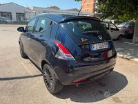 Usata Lancia Ypsilon Platinum 69 CV (50 kW) 2018 Blu Utilitaria