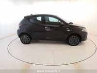 usata Lancia Ypsilon 1.0 firefly hybrid Gold s&s 70cv