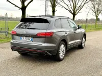 Usata VW Touareg Advance 231 CV (169 kW) 2018 Grigio SUV
