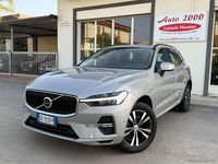 Usata Volvo XC60 Momentum 197 CV (144 kW) 2022 Argento SUV