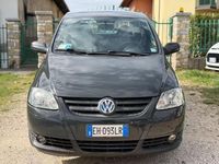 Usata VW Fox Trendline 60 CV (44 kW) 2011 Grigio Utilitaria