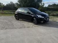 Usata Peugeot 208 68 CV (50 kW) 2016 Nero Utilitaria