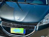 Usata Peugeot 208 Active 68 CV (50 kW) 2015 Grigio Utilitaria