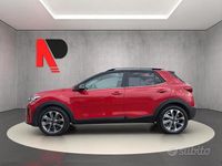 Usata Kia Stonic Style 110 CV (80 kW) 2018 Rosso SUV