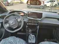 Nuova Peugeot 2008 Allure 136 CV (100 kW) 2026 Bluazzurro SUV