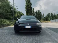 Usata VW Golf VIII Life 131 CV (96 kW) 2020 Grigio Berlina