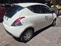 Usata Lancia Ypsilon 69 CV (50 kW) 2012 Bianco Utilitaria