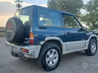Usata Suzuki Vitara 75 CV (55 kW) 1999 Bluazzurro SUV