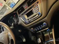 Usata Hyundai i20 100 CV (73 kW) 2016 Grigio Berlina