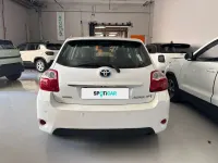 Usata Toyota Auris Hybrid Executive 136 CV (100 kW) 2011 Bianco Berlina