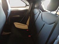 Nuova Toyota Aygo Active 72 CV (52 kW) 2025 Bianco Utilitaria