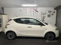 Usata Lancia Ypsilon Gold 95 CV (69 kW) 2011 Bianco Utilitaria