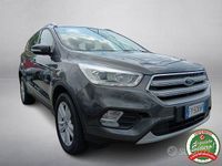 Usata Ford Kuga S 120 CV (88 kW) 2019 Grigio SUV
