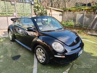 Usata VW New Beetle 105 CV (77 kW) 2006 Nero Utilitaria