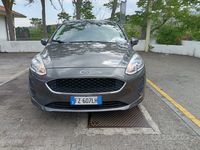 Usado Ford Fiesta 75 HP (55 kW) 2019 Cinzento Citadino