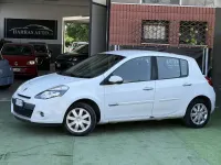 Usata Renault Clio II Dynamique 75 CV (55 kW) 2011 Other Berlina