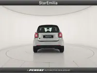 Usata Smart ForTwo Coupé Passion 60 kW (82 CV) 2022 Argento Utilitaria