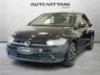 Usata VW Polo Life 95 CV (69 kW) 2025 Nero Utilitaria