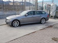 Usata BMW 318 143 CV (105 kW) 2011 Grigio Station wagon