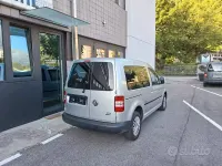 Usata VW Caddy 102 CV (75 kW) 2013 Grigio Monovolume