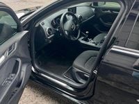 Usado Audi A3 125 CV (91 kW) 2016 Negro Familiar