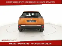 Usata Peugeot e-2008 Active 100 kW (136 CV) 2021 Argento SUV