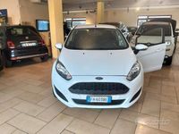 Usata Ford Fiesta Business Edition 75 CV (55 kW) 2017 Bianco Berlina