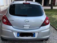 Usata Opel Corsa 90 CV (66 kW) 2010 Utilitaria