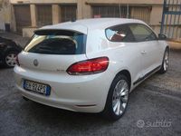 Usata VW Scirocco 140 CV (102 kW) 2011 Bianco Coupé