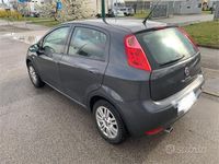 Usata Fiat Grande Punto 77 CV (56 kW) 2016 Grigio Utilitaria