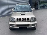 Usata Suzuki Jimny 86 CV (63 kW) 2010 Sabbia SUV