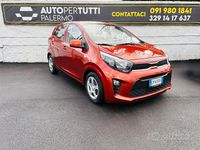 Usata Kia Picanto X-Line 70 CV (51 kW) 2023 Rosso Utilitaria