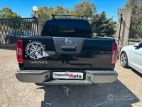 Usata Nissan Navara 190 CV (139 kW) 2015 Nero Pick-up