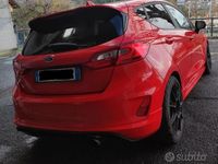 Usata Ford Fiesta ST-Line 150 CV (110 kW) 2018 Rosso Utilitaria