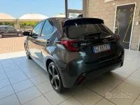 Usata Toyota Yaris Hybrid Lounge 129 CV (94 kW) 2025 Other Berlina