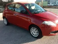 Usata Lancia Ypsilon Silver 69 CV (50 kW) 2012 Rosso Utilitaria