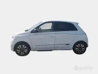 Usata Renault Twingo Techno 30 kW (42 CV) 2023 Bianco Utilitaria