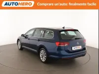 Usata VW Passat Business 122 CV (89 kW) 2021 Blu Station wagon