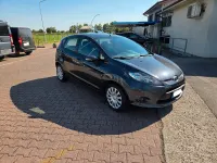 Usata Ford Fiesta Titanium 82 CV (60 kW) 2010 Grigio Berlina