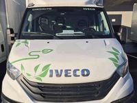 Usata Iveco Daily 136 CV (100 kW) 2022 Bianco Furgone
