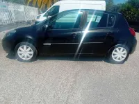 Usata Renault Clio III 75 CV (55 kW) 2010 Nero Berlina