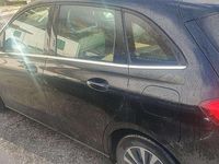 Usata Mercedes B180 116 CV (85 kW) 2022 Nero Utilitaria