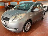 Usata Toyota Yaris 69 CV (50 kW) 2008 Grigio Berlina