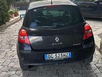 Usata Renault Clio LE 70 CV (51 kW) 2007 Nero Monovolume